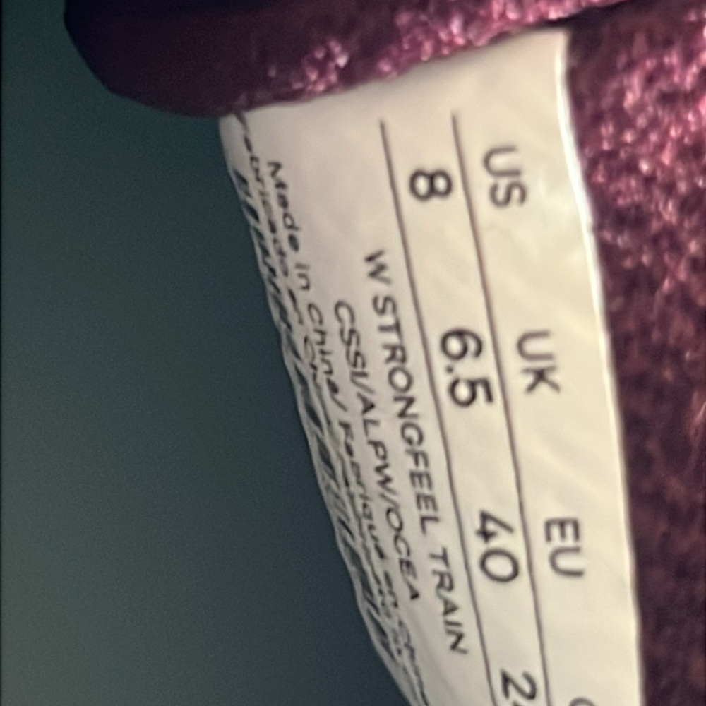 Lululemon Women's Burgundy Athletic Shoes NWOT - Picture 8 of 8